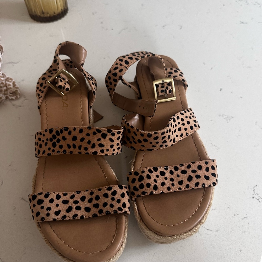 Leopard Print Strappy Sandals